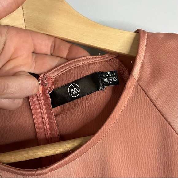 Missguided Front Tie Kimono Sleeve Faux Silk Blush Pink Playsuit Romper Size 4 - Picture 13 of 16